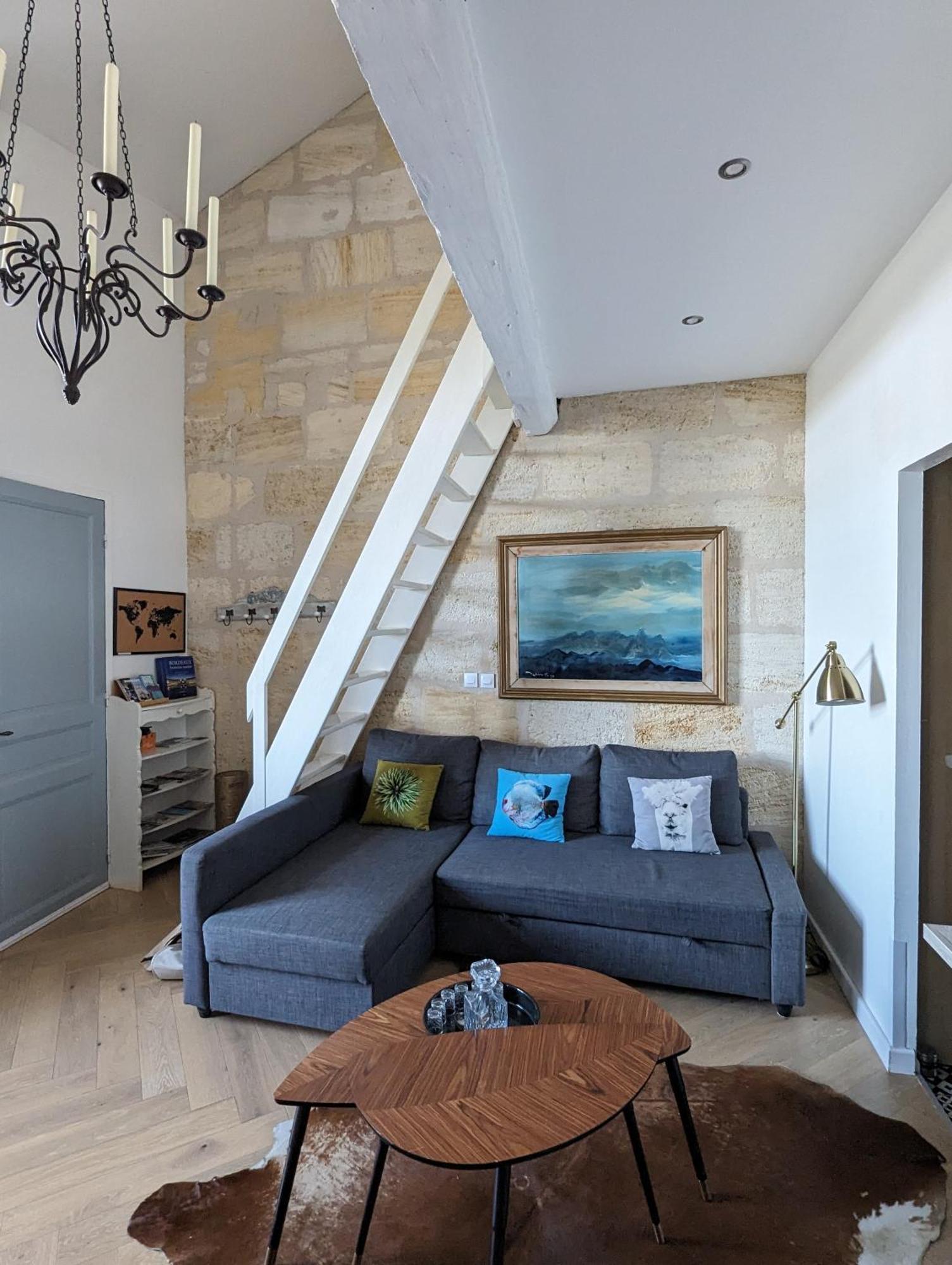 Appartement De Charme Sous Les Toits Avec Vue Sur La Garonne Bordeaux Exterior foto